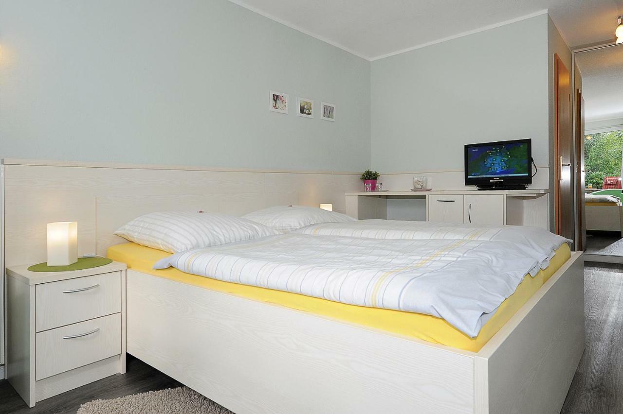 Hotel Garni Haus Am Meer Нойхарлингерзийл Екстериор снимка